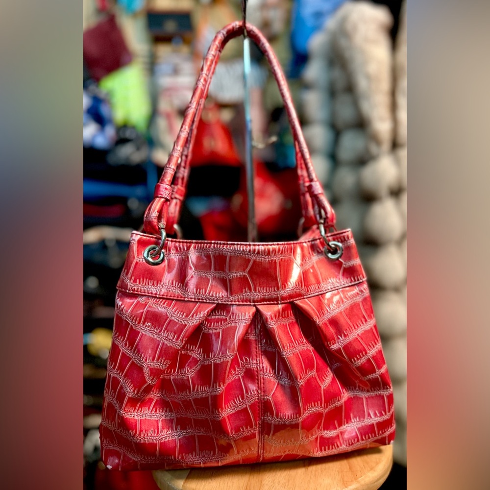Sag Harbor Vegan Leather Croc Scale Embossed Shoulder Bag EUC!